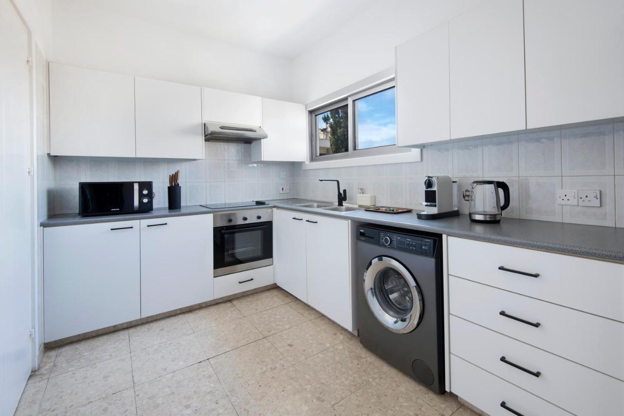 Urban Condo 12 - 2 Bdr Nikosia Bagian luar foto